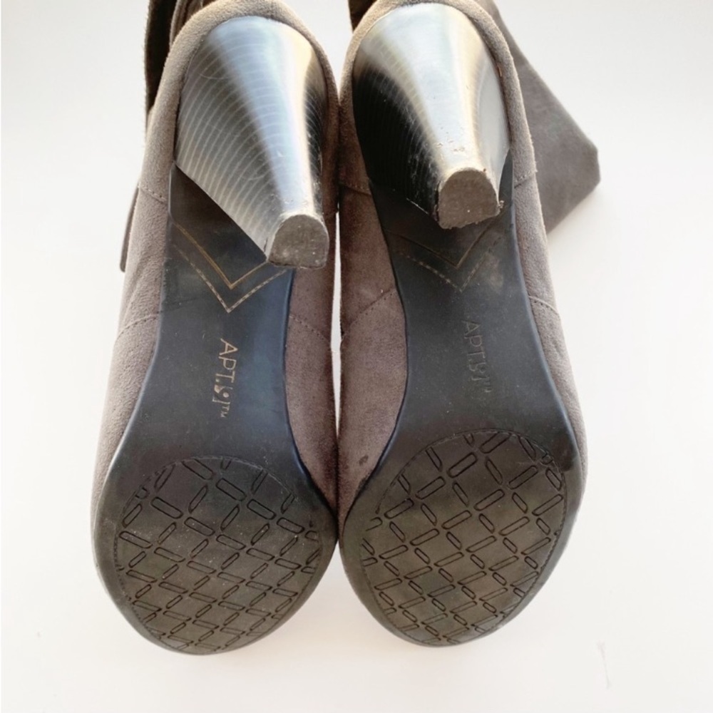 APT 9 Dede Gray Faux Suede Bow Tie Ankle Heeled Boots - Picture 2 of 11